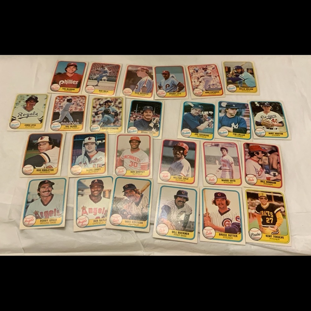 Bundle of Baseball Cards Lot 176